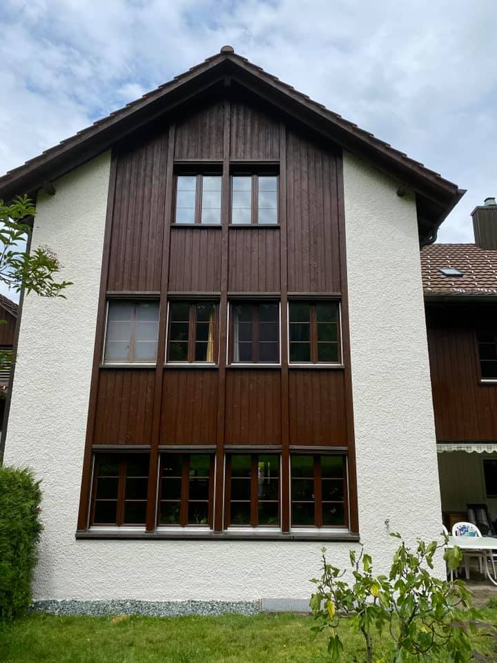 Haus renovieren: Fassade streichen und Holzarbeiten - nachher Front